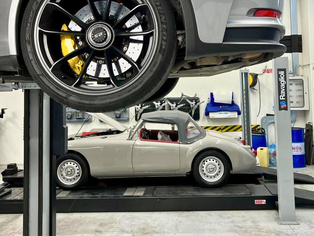 tagliando auto a fosso restomod service